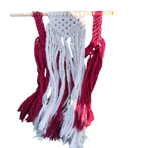 Tapiz Decorativo de Macramé, Tejido a Mano en Algodón de 3mm, Diseño Bohemio Blanco roto y Borgoña.